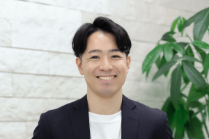 東 一真