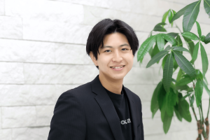 根本 真之介